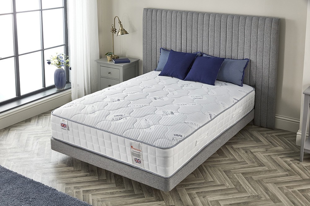 Soft Knitted Orthopaedic Pocket Sprung Memory Foam Mattress